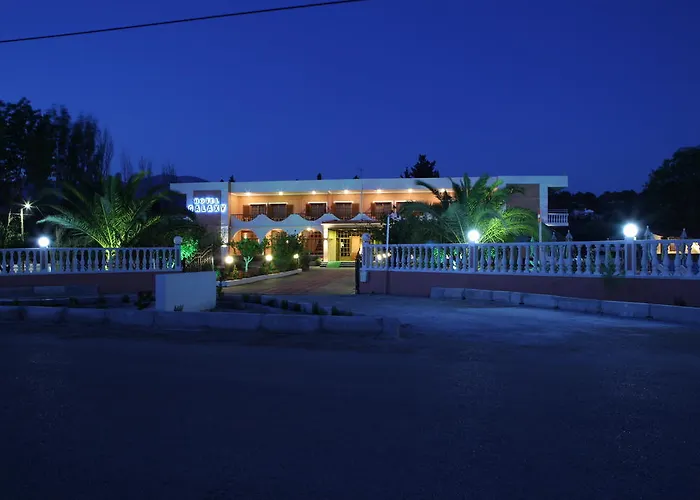 Отель Galaxy 2*